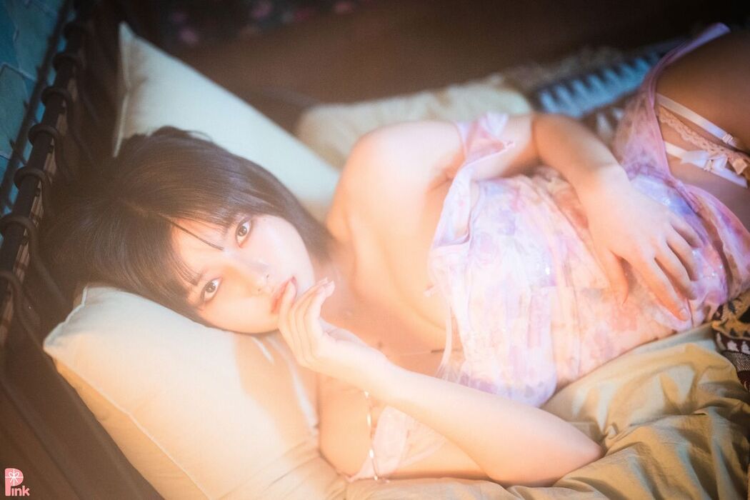 PINK U.Hwa 은유화 – Mood Pink