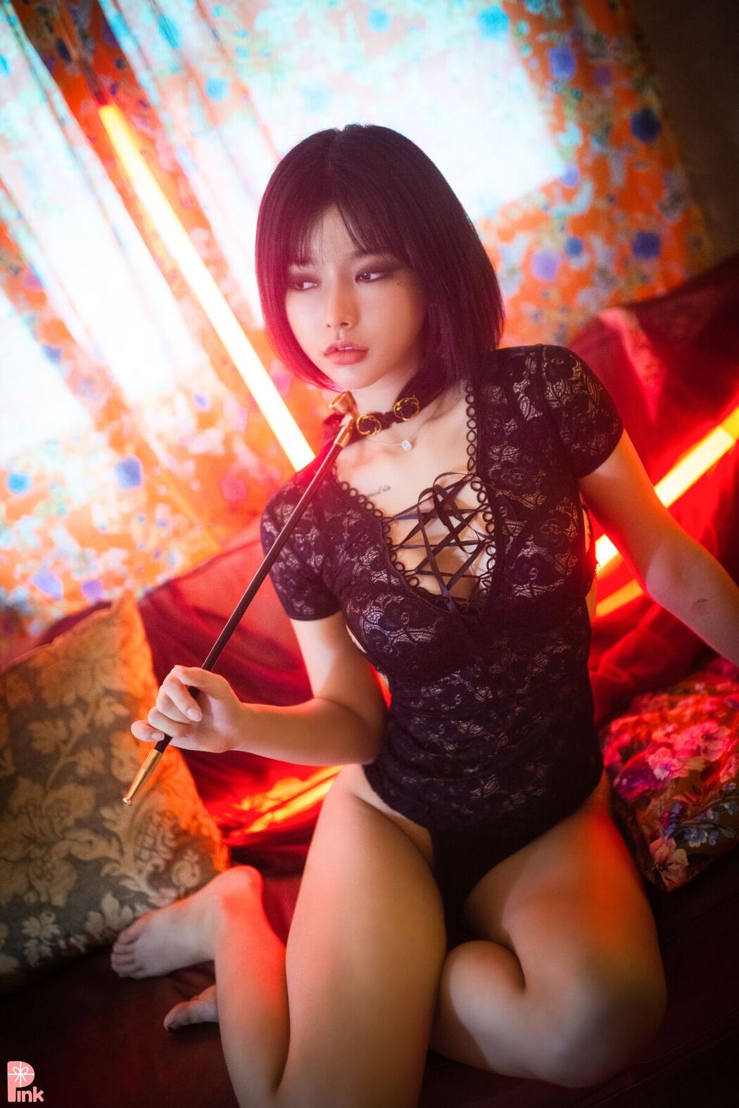 PINK U.Hwa 은유화 – Mood Black