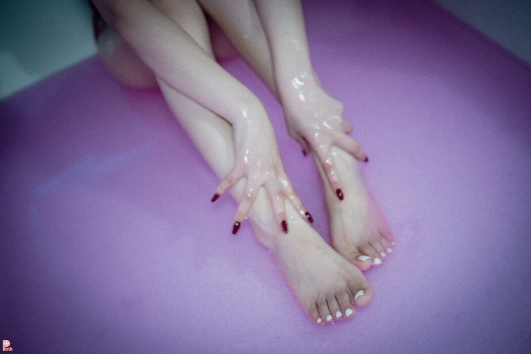 PINK Han Jina 한지나 – Bikini