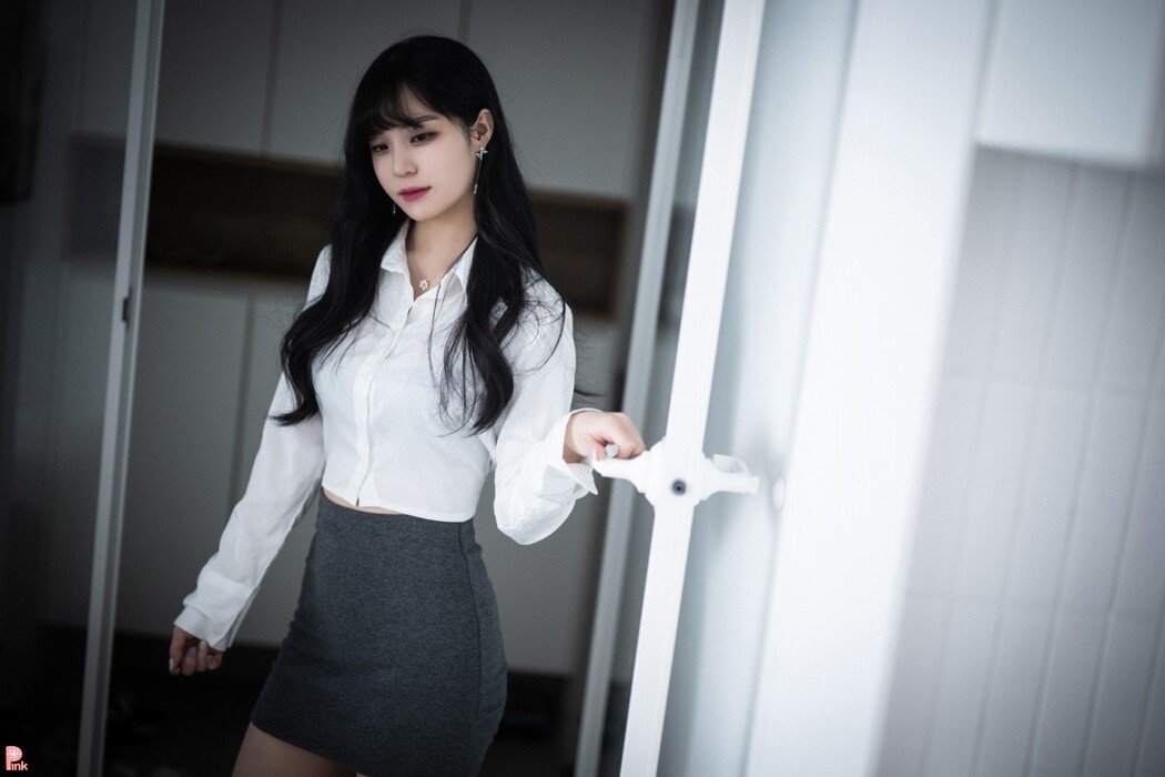 PINK Ye Seul 냥슬 – Nyansul Personalized After Work 01