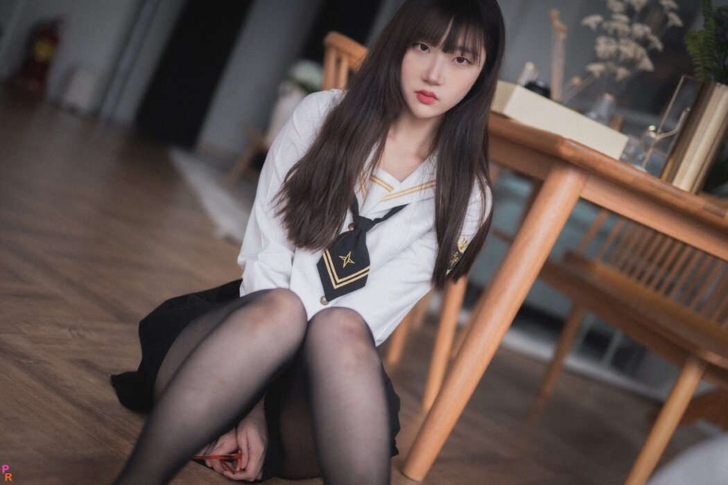 PINK Sin Na Rin – Come Here Slaves