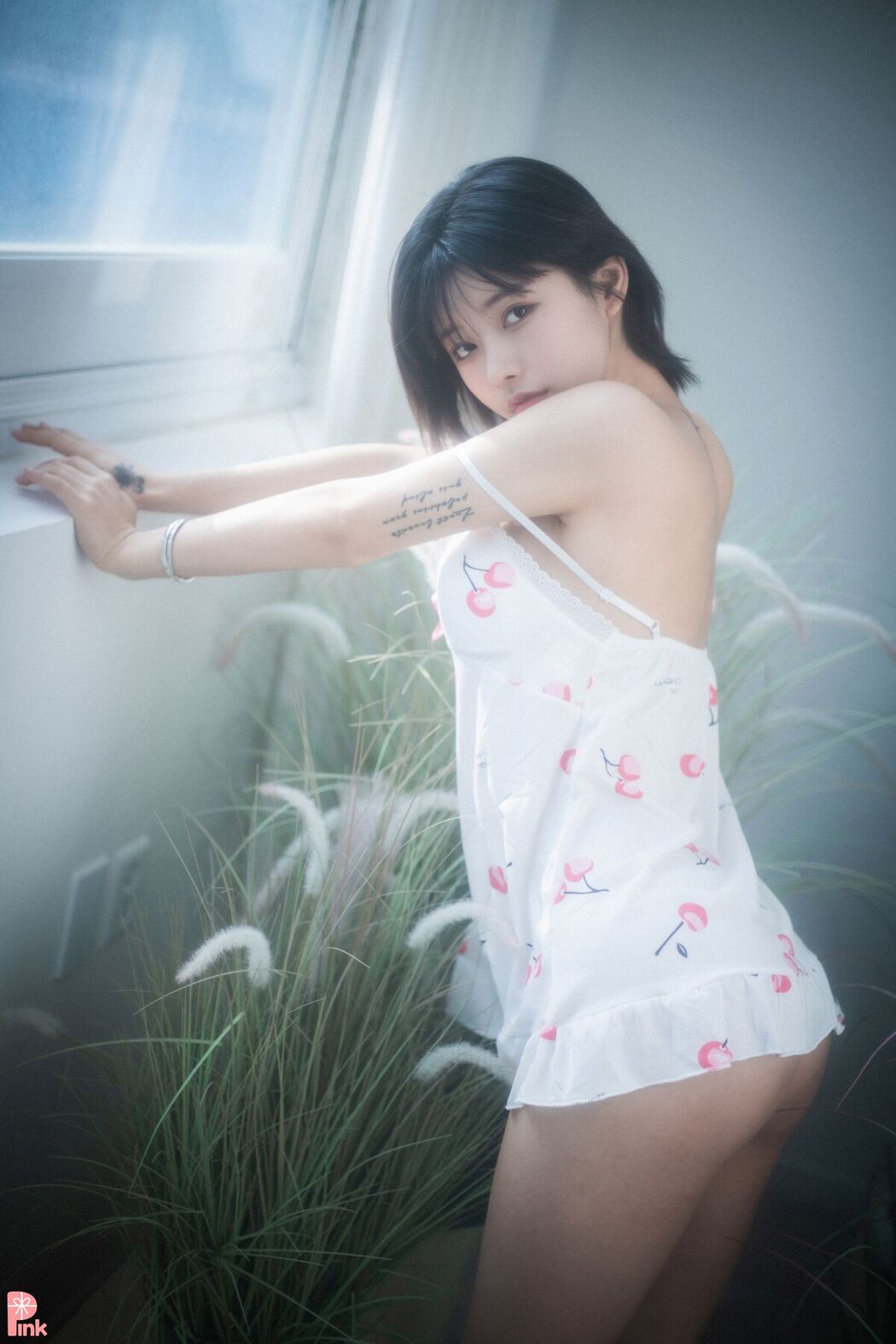 PINK U.Hwa 은유화 – Floral A