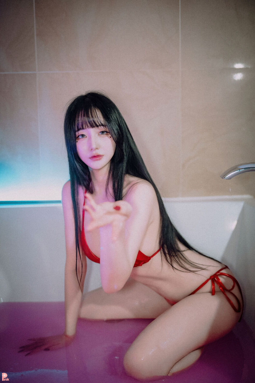 PINK Han Jina 한지나 – Bikini