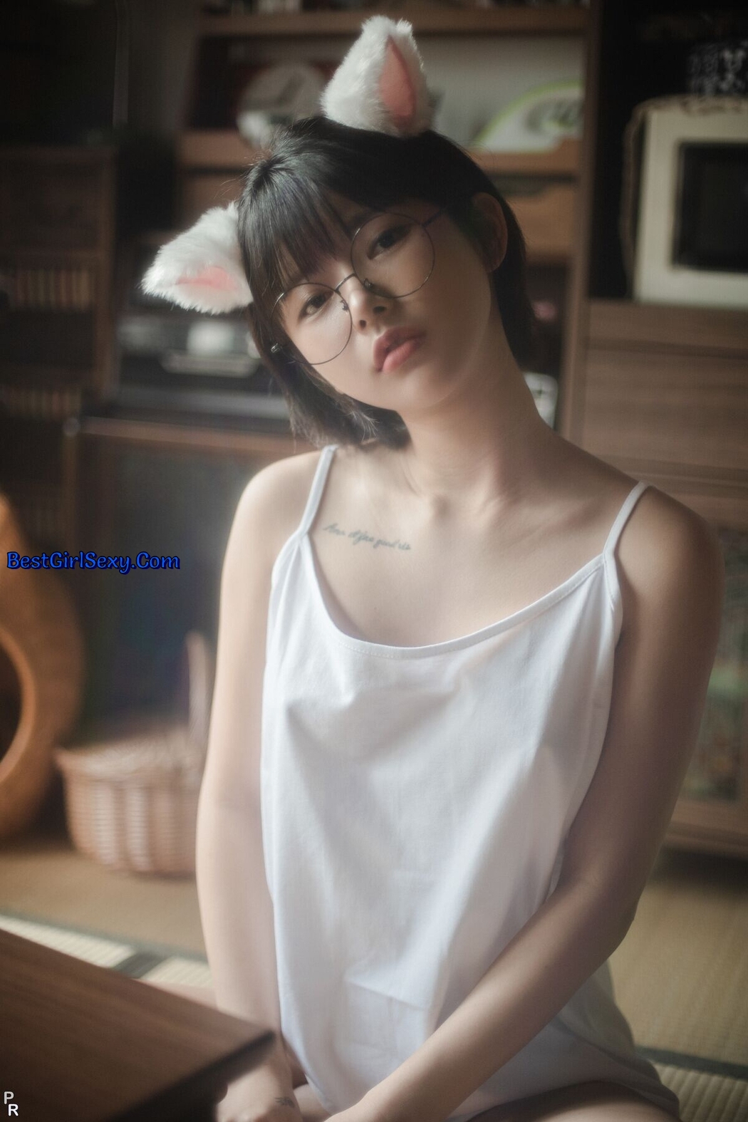PINK U.Hwa 은유화 – My Cat A