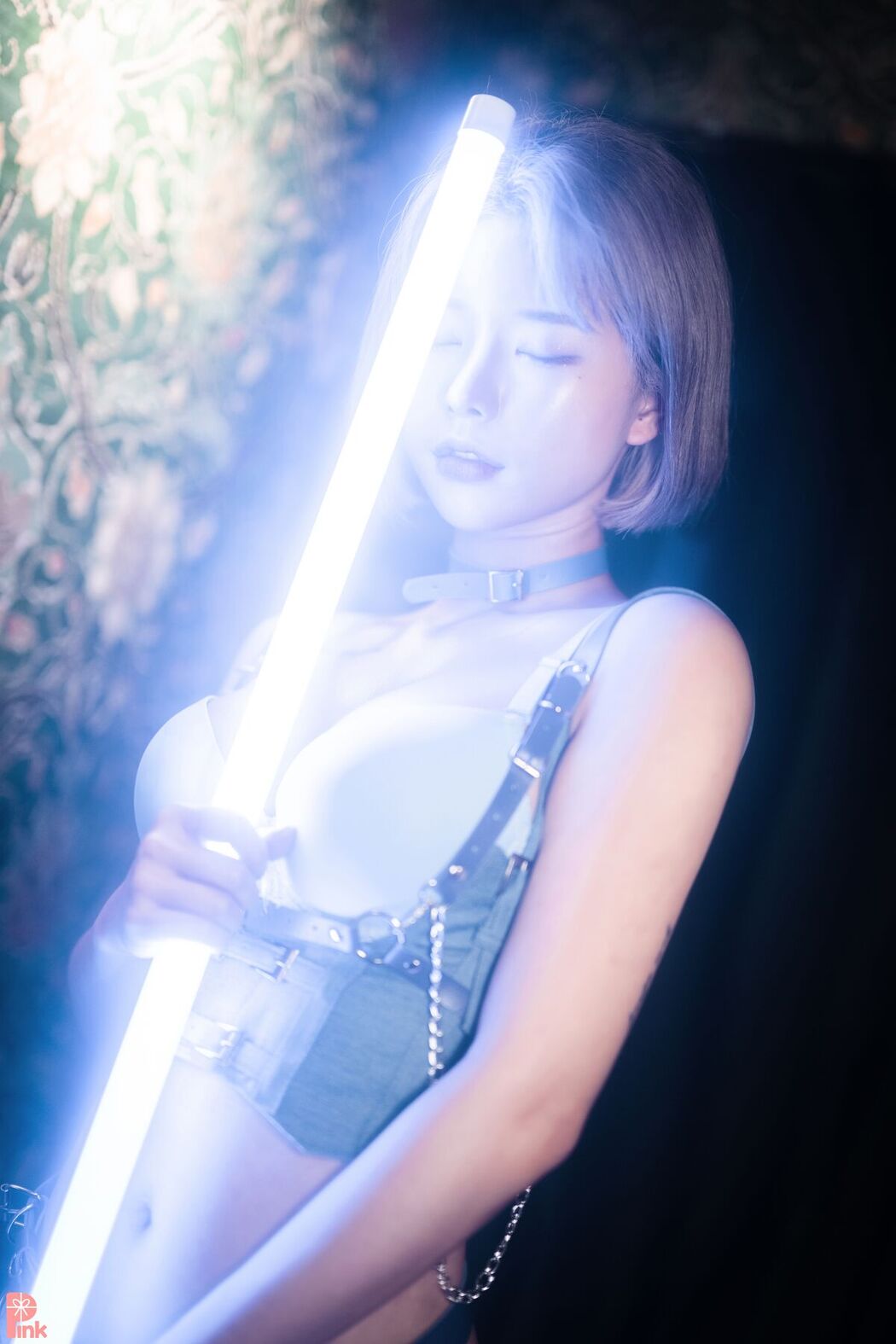 PINK U.Hwa 은유화 – Secret Present No.02 A