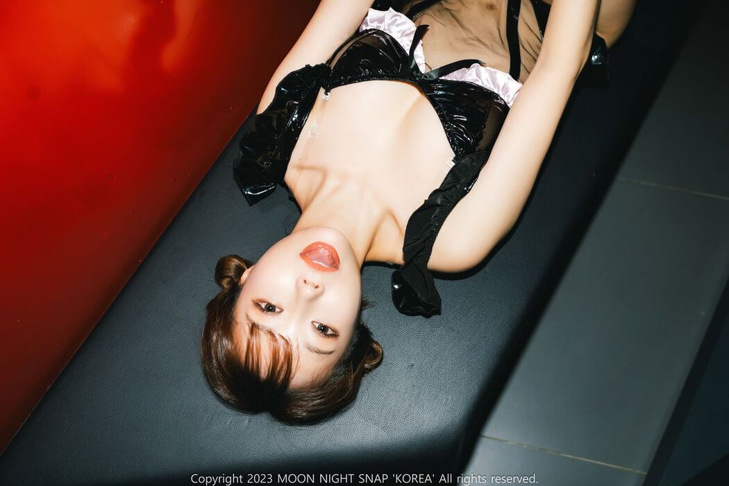Moon Night Snap Jucy 쥬시 – Vol.404 – Capturing The Little Devil