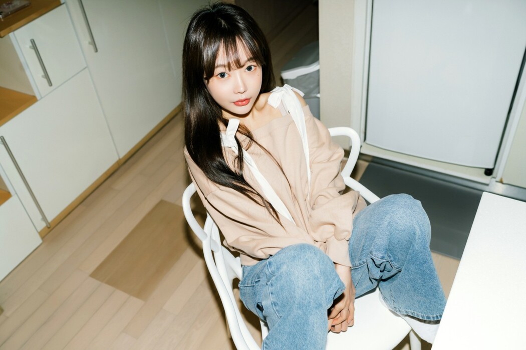 Moon Night Snap Jucy 쥬시 – Girlfriends Room