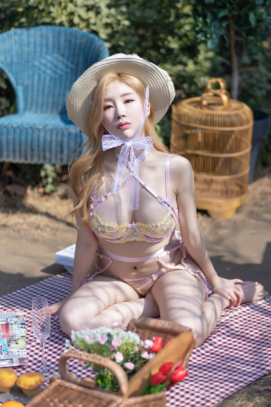 Yebin 전예빈 – Picnic