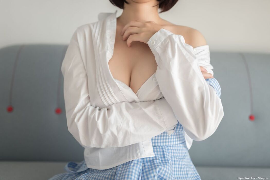Coser@软软酱 – 星期一的丰满 (67P)