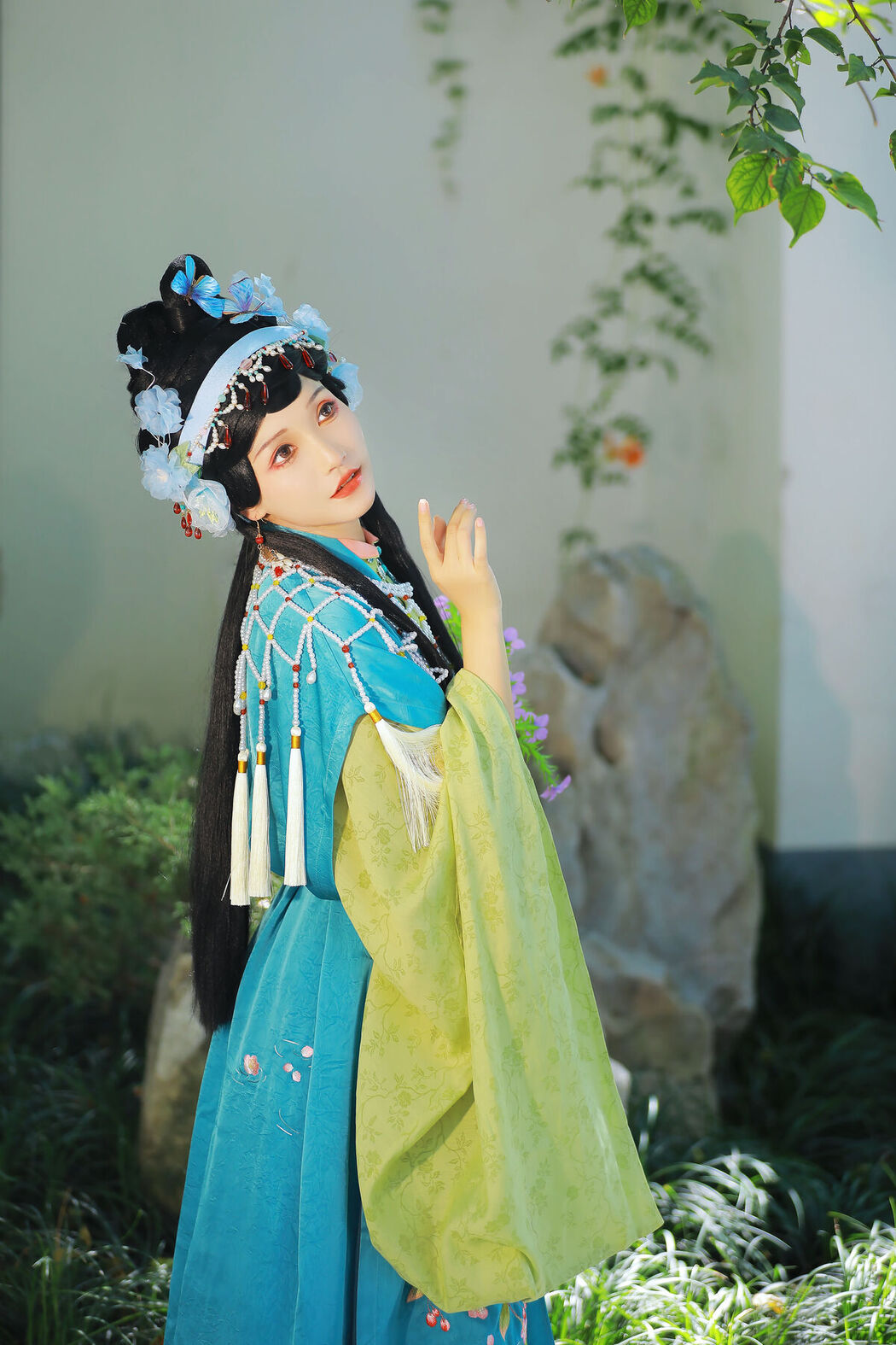 YiTuYu艺图语 Vol.8183 焚香小也 (27P)