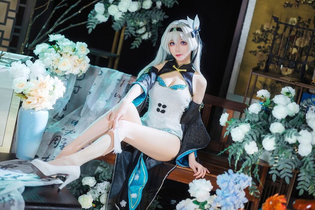 Coser@Tomoyo酱 – 星穹铁道 流萤旗袍 (25P)