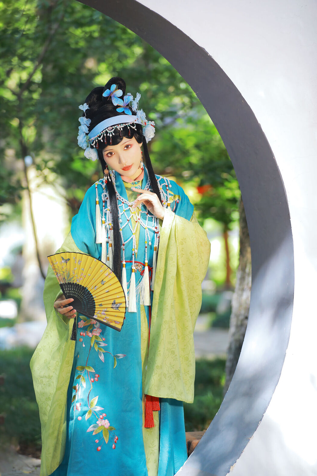 YiTuYu艺图语 Vol.8183 焚香小也 (27P)