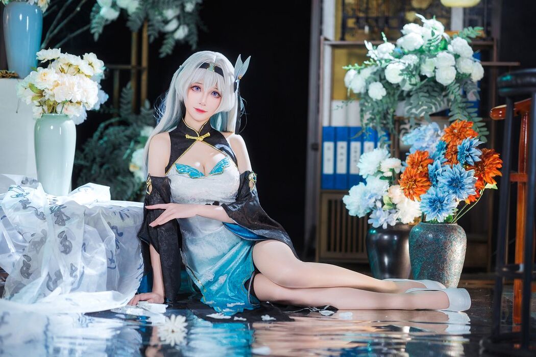 Coser@Tomoyo酱 – 星穹铁道 流萤旗袍 (25P)