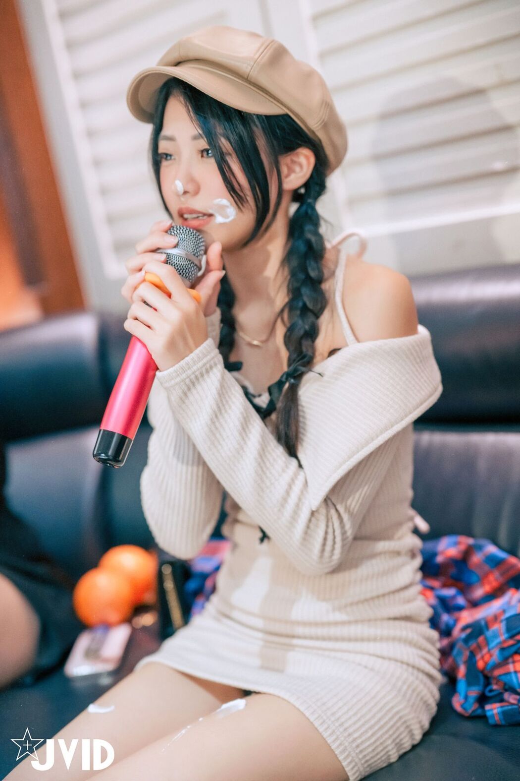 JVID Yan Yan 妍妍 Angel – 生日酒醉の強制性侵-妍妍 喝醉遭友人帶回脫光侵犯 開腿露出美鮑 主動撫摸肉棒 Part01 (63P – 2V)