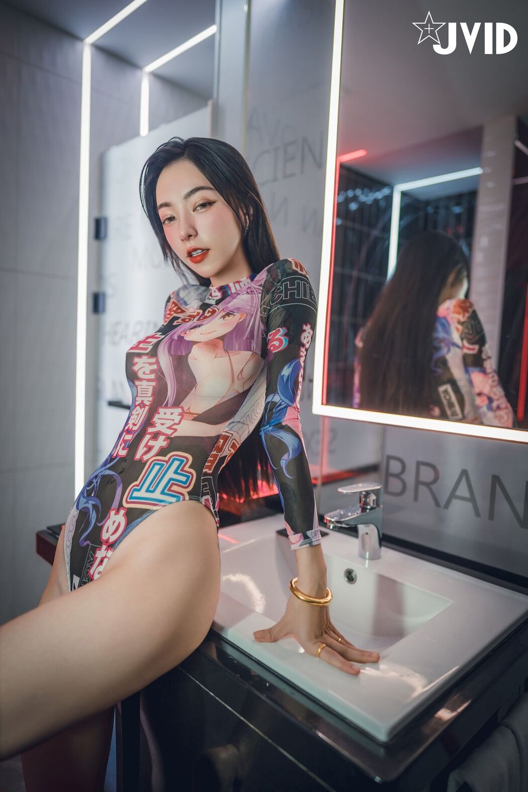 JVID Piao Piao Ge 飄飄哥 &#8211; 飄飄跟蹤綁架迷姦情色妄想 強灌春藥 粉粉 透透 藥效太強 讓美少女飄飄完全順從 Part02 (70P)