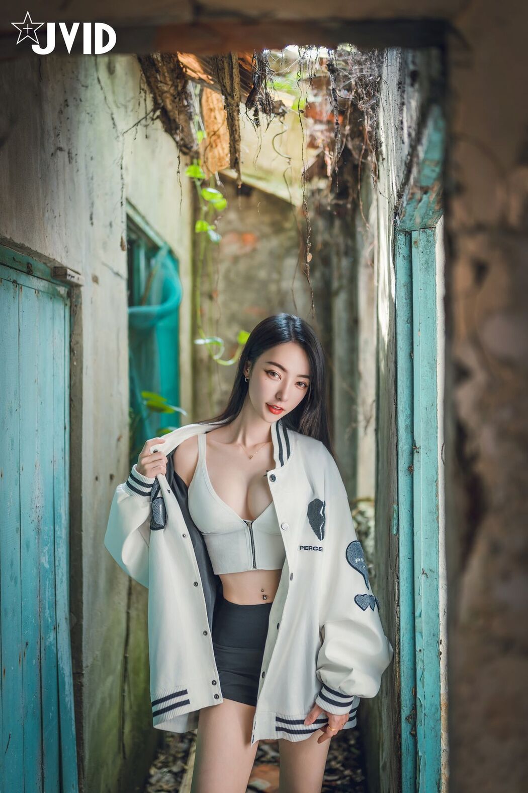 JVID Piao Piao Ge 飄飄哥 &#8211; 飄飄跟蹤綁架迷姦情色妄想 強灌春藥 粉粉 透透 藥效太強 讓美少女飄飄完全順從 Part03 (69P)