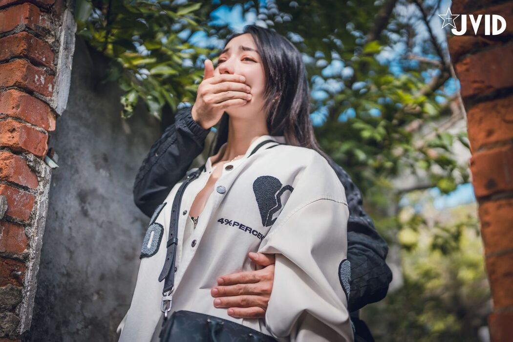 JVID Piao Piao Ge 飄飄哥 – 飄飄跟蹤綁架迷姦情色妄想 強灌春藥 粉粉 透透 藥效太強 讓美少女飄飄完全順從 Part03 (69P)