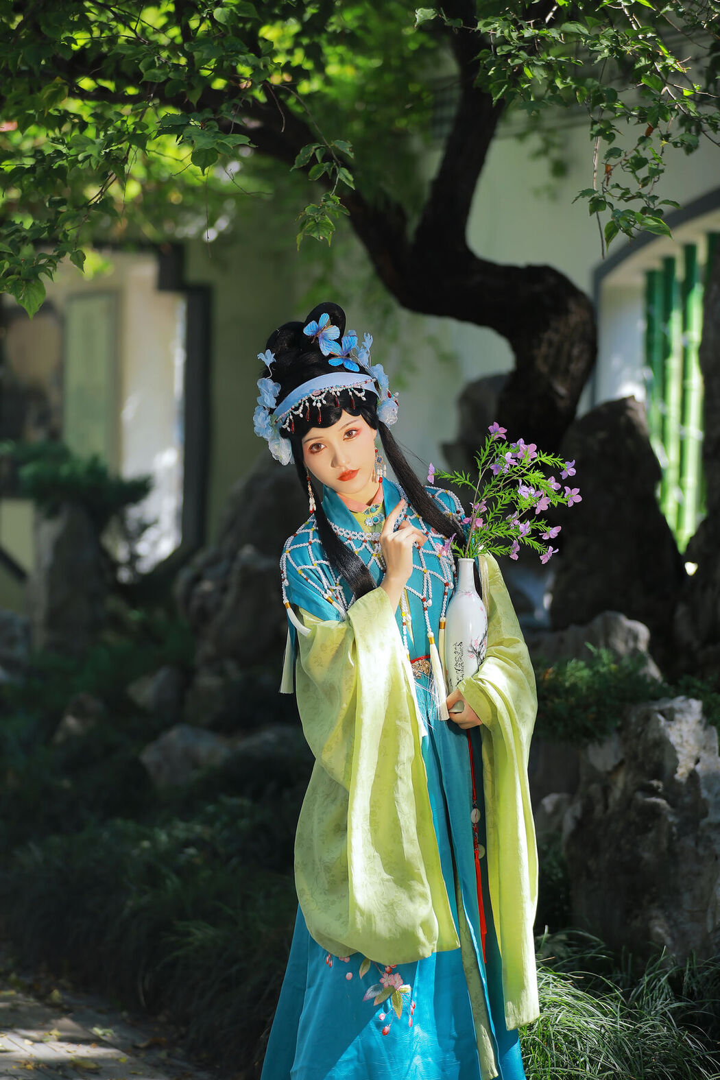 YiTuYu艺图语 Vol.8183 焚香小也 (27P)