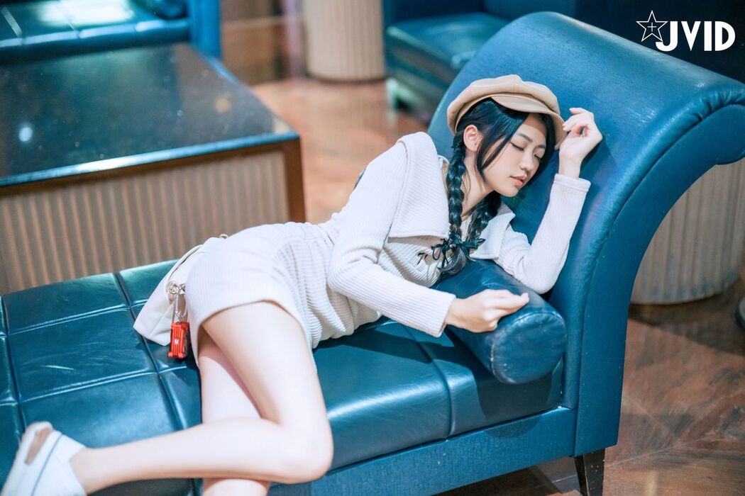 JVID Yan Yan 妍妍 Angel – 生日酒醉の強制性侵-妍妍 喝醉遭友人帶回脫光侵犯 開腿露出美鮑 主動撫摸肉棒 Part01 (63P – 2V)