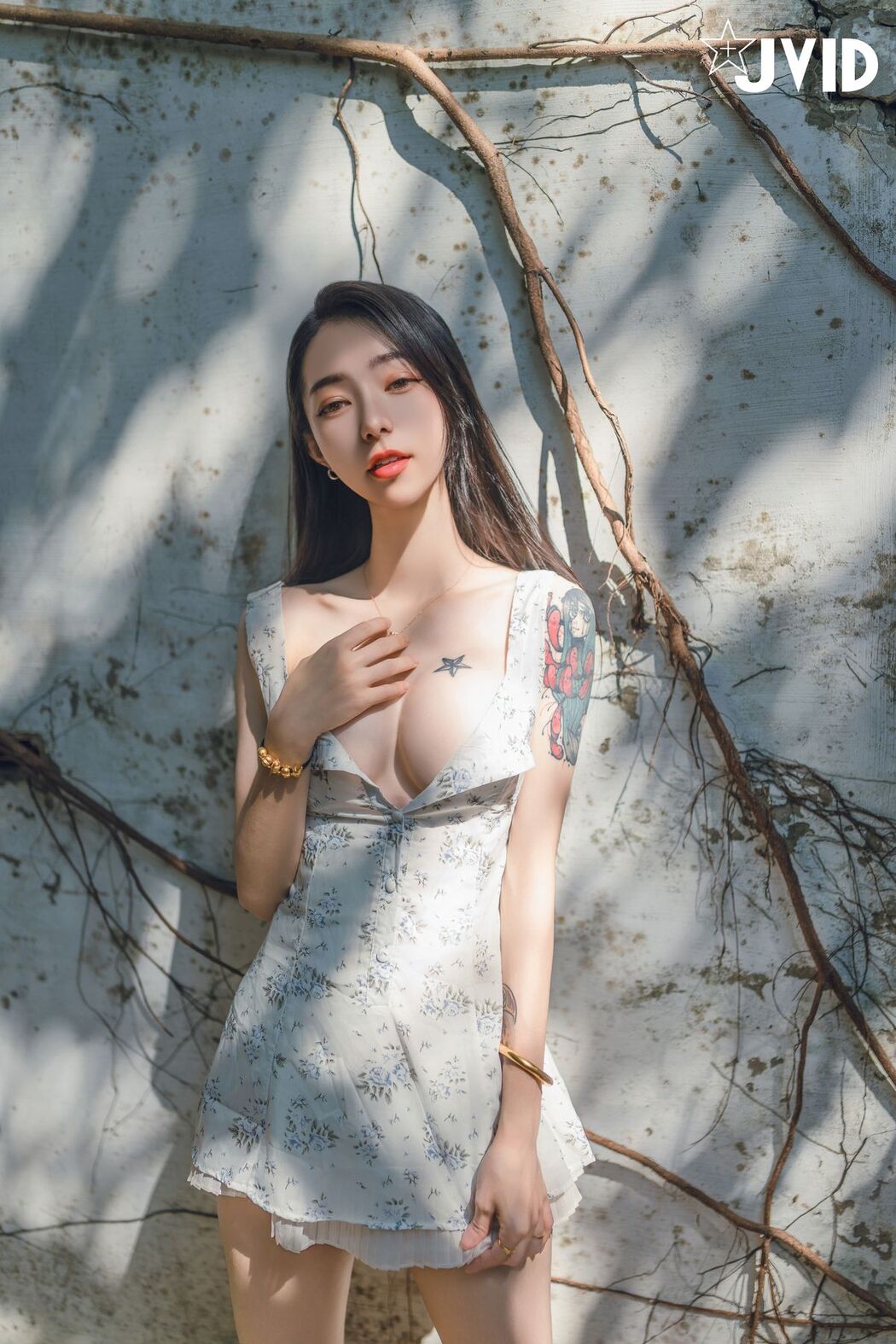 JVID Piao Piao Ge 飄飄哥 – 飄飄跟蹤綁架迷姦情色妄想 強灌春藥 粉粉 透透 藥效太強 讓美少女飄飄完全順從 Part02 (70P)