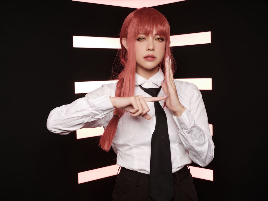 Coser@PingPing – Makima Hell Rider Chainsaw Man (32P)
