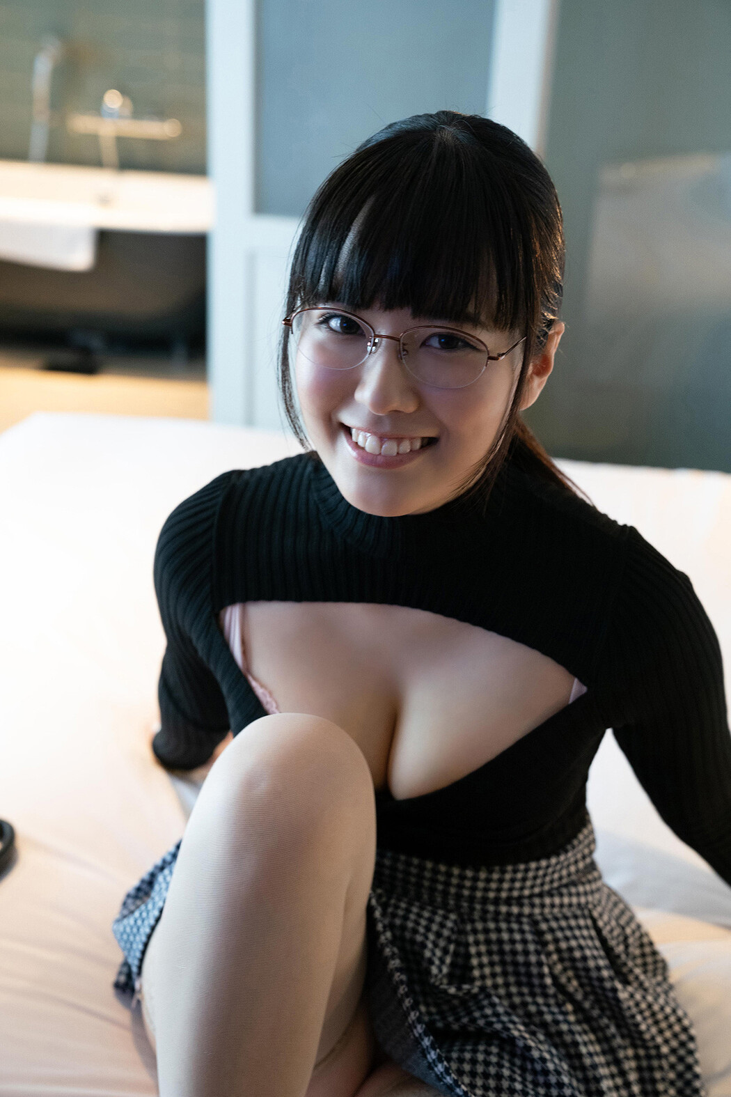 Umi Shinonome 東雲うみ, FLASHデジタル写真集 『密会』 Set.01