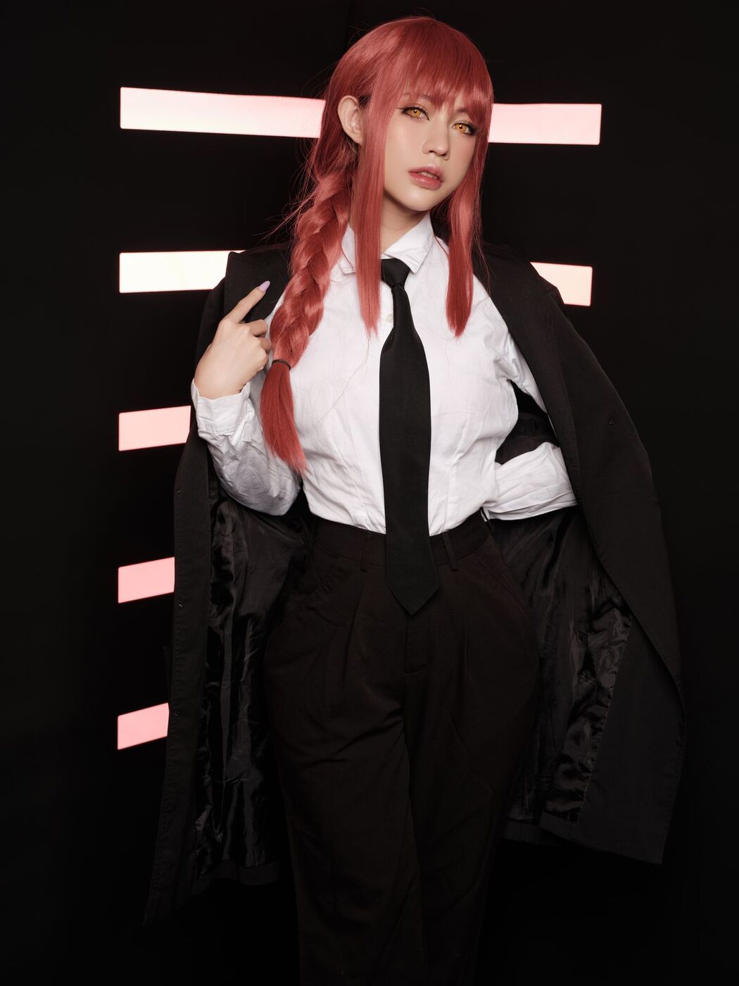 Coser@PingPing – Makima Hell Rider Chainsaw Man (32P)
