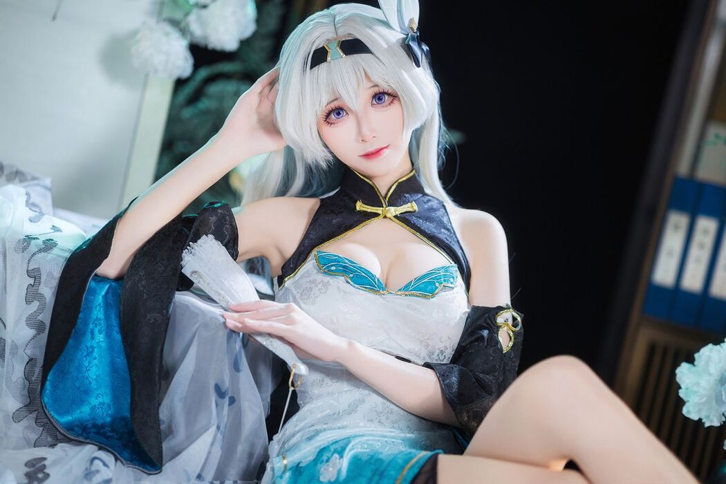 Coser@Tomoyo酱 – 星穹铁道 流萤旗袍 (25P)