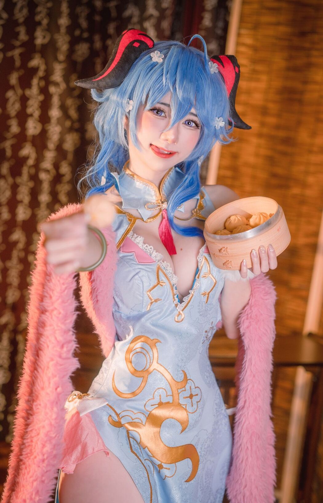 Coser@Sally多啦雪 Sally Dorasnow – Ganyu QiPao (40P)