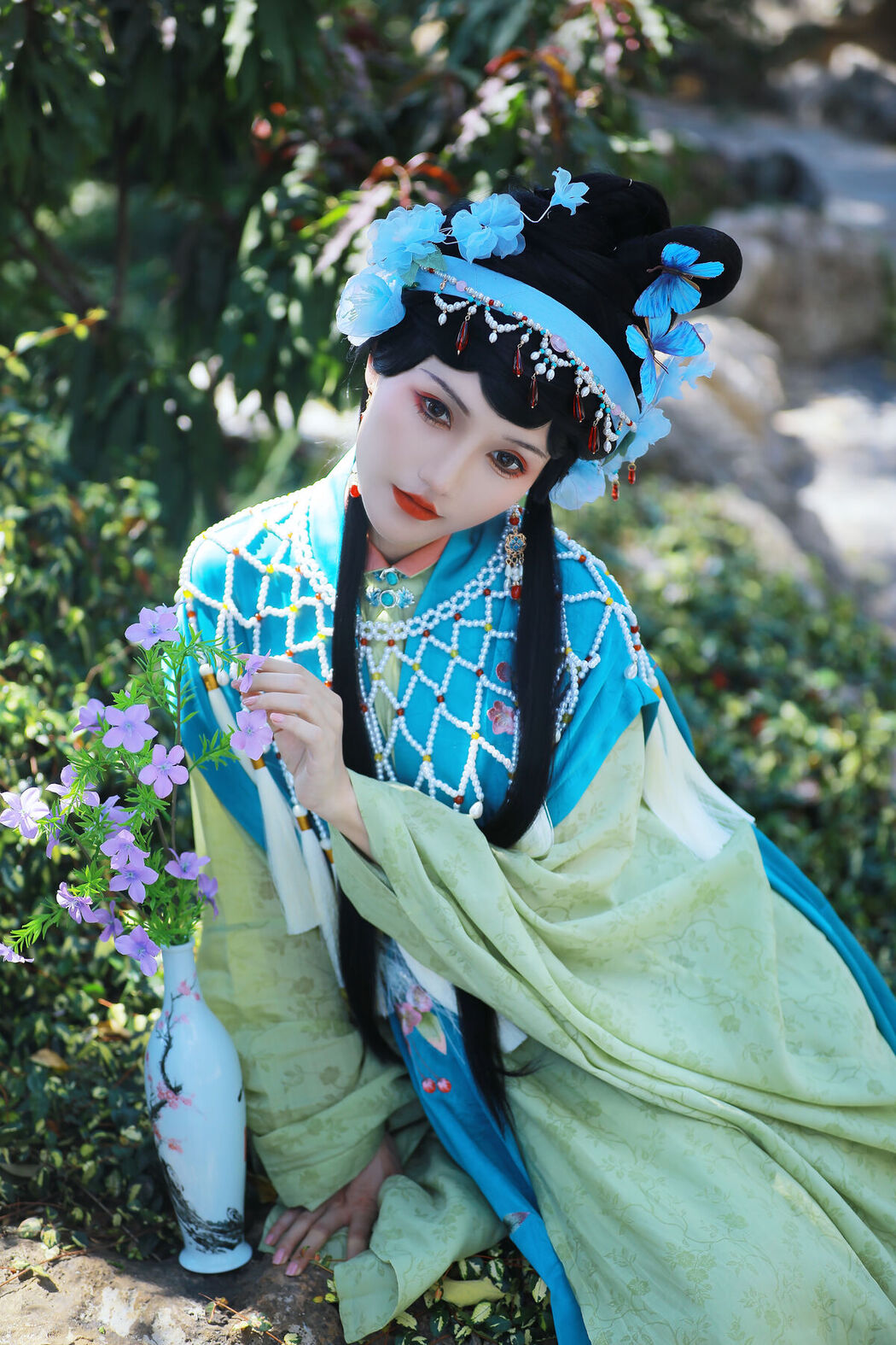 YiTuYu艺图语 Vol.8183 焚香小也 (27P)