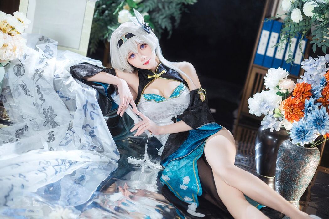 Coser@Tomoyo酱 – 星穹铁道 流萤旗袍 (25P)