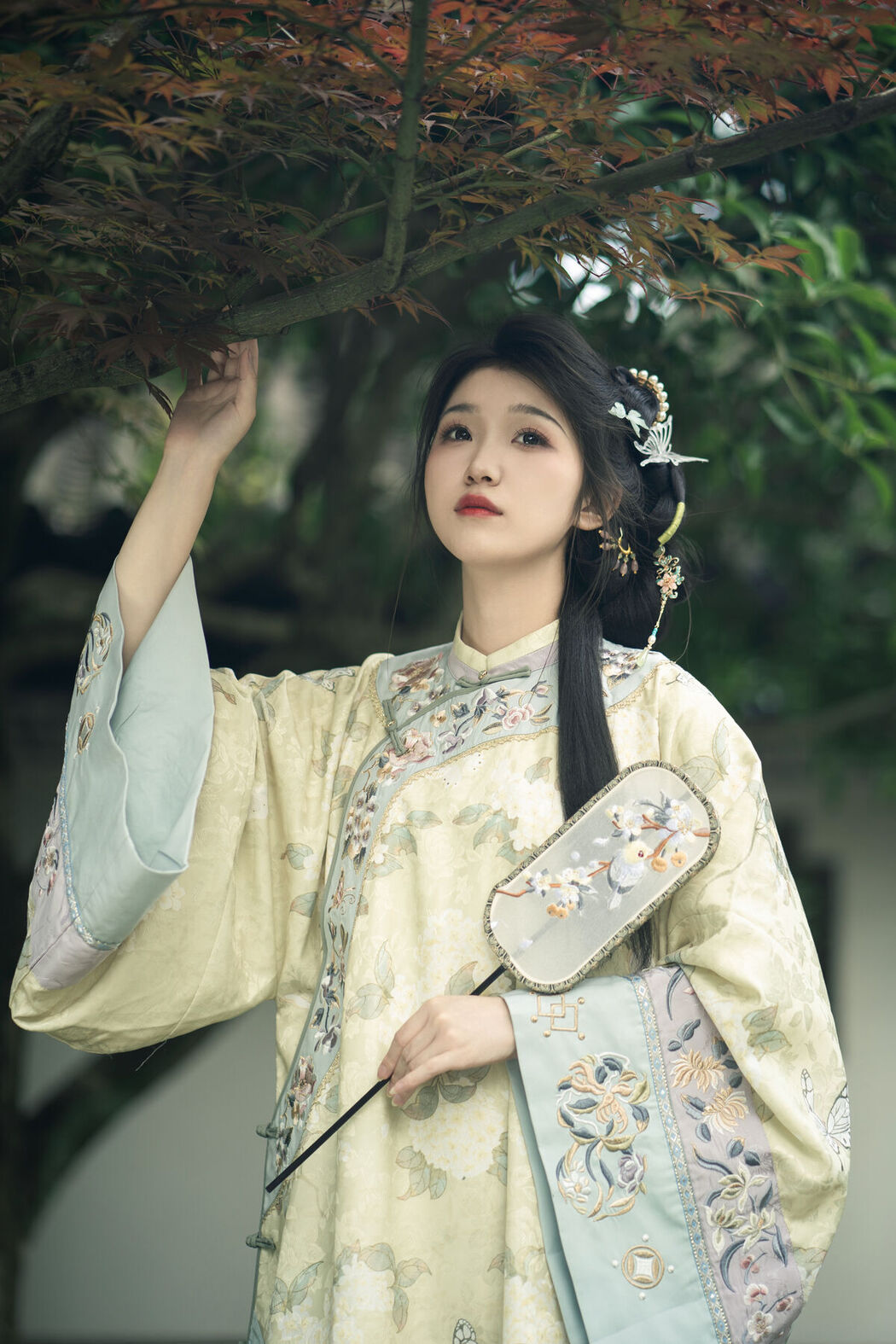 YiTuYu艺图语 Vol.8180 梓瑜 (18P)