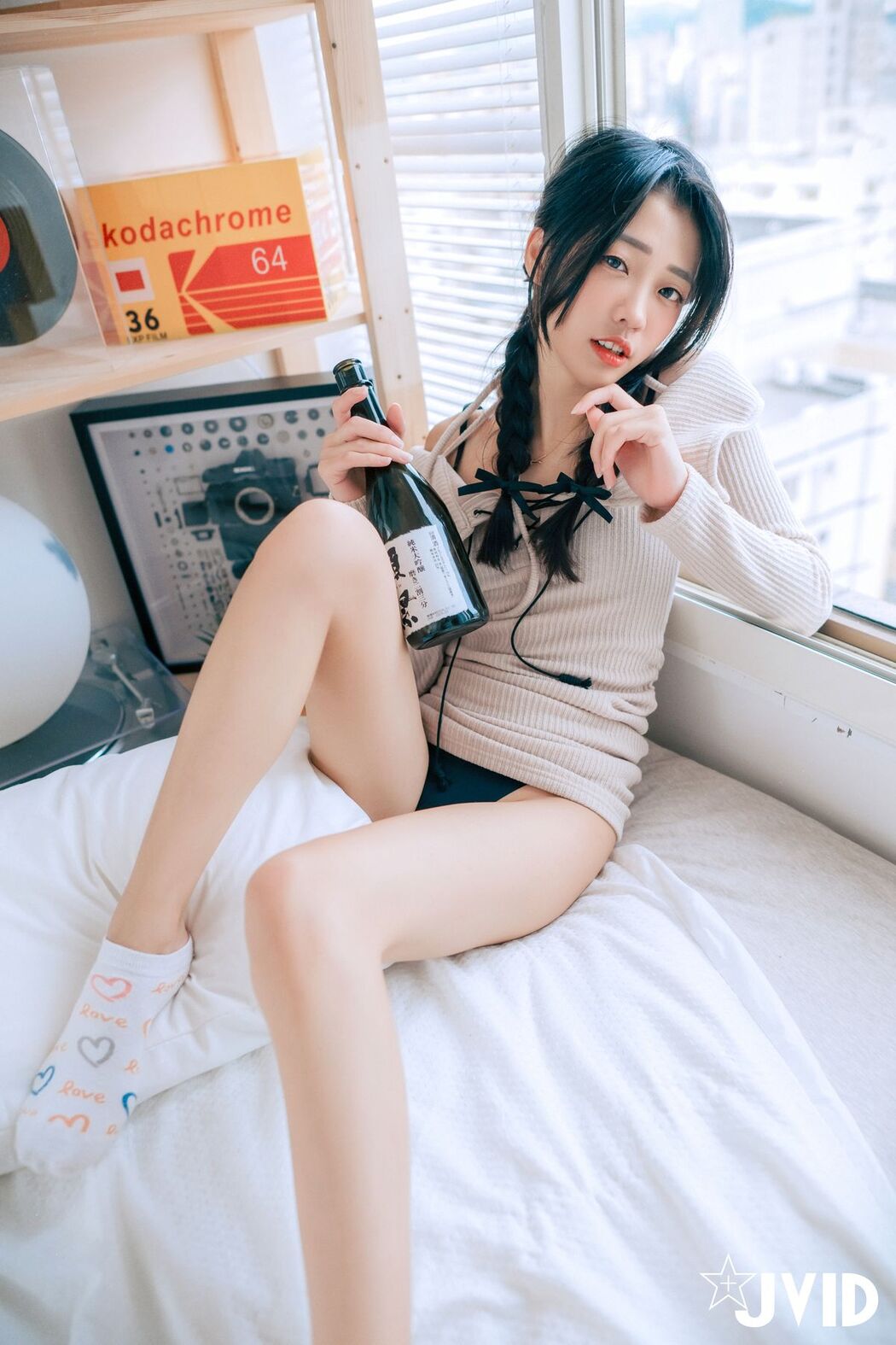 JVID Yan Yan 妍妍 Angel – 生日酒醉の強制性侵-妍妍 喝醉遭友人帶回脫光侵犯 開腿露出美鮑 主動撫摸肉棒 Part01 (63P – 2V)