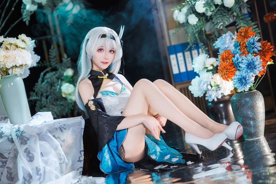 Coser@Tomoyo酱 – 星穹铁道 流萤旗袍 (25P)