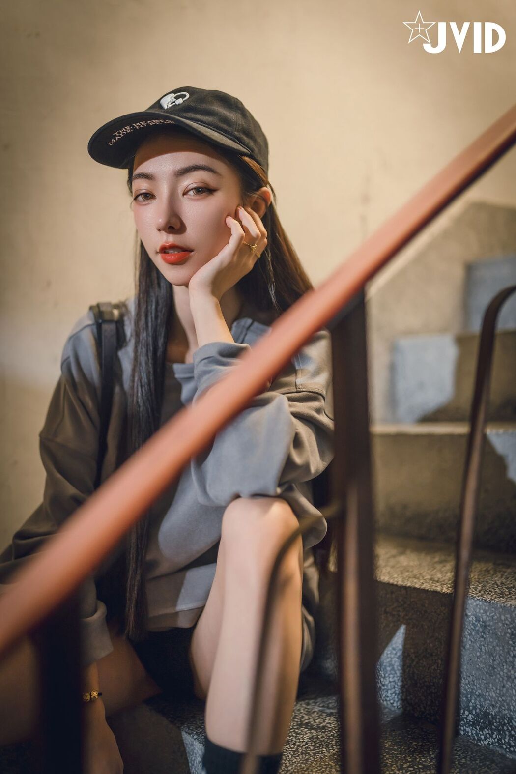 JVID Piao Piao Ge 飄飄哥 – 飄飄跟蹤綁架迷姦情色妄想 強灌春藥 粉粉 透透 藥效太強 讓美少女飄飄完全順從 Part02 (70P)