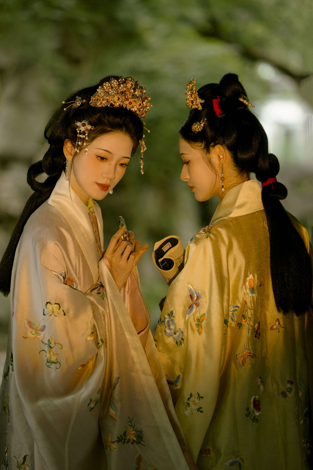 YiTuYu艺图语 Vol.8182 语卿 (22P)