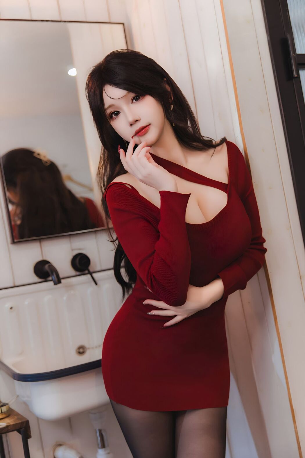 Coser@雪晴Astra – 红裙黑丝小娇妻 (66P – 2V)