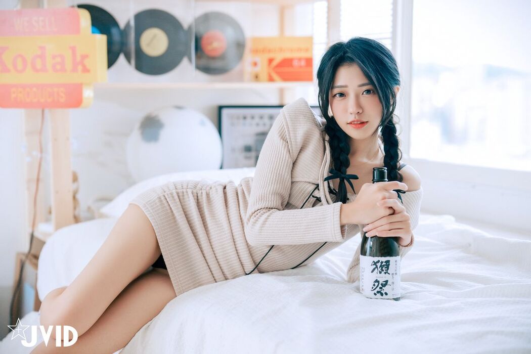 JVID Yan Yan 妍妍 Angel – 生日酒醉の強制性侵-妍妍 喝醉遭友人帶回脫光侵犯 開腿露出美鮑 主動撫摸肉棒 Part01 (63P – 2V)