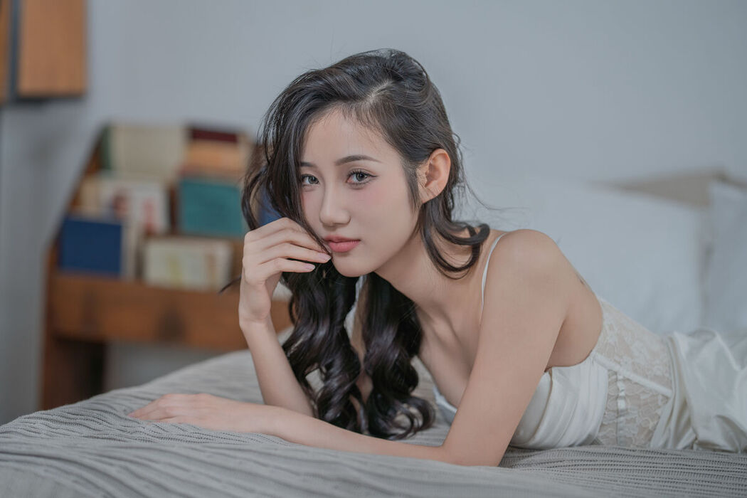 YiTuYu艺图语 Vol.8190 o1ne万 (28P)