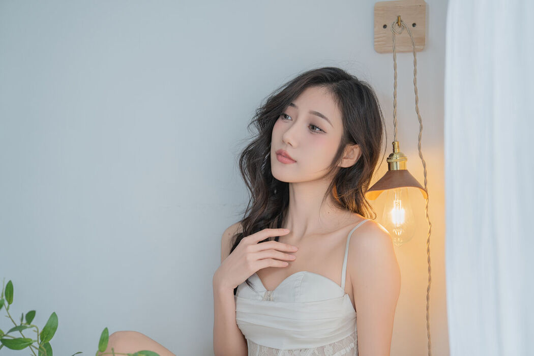YiTuYu艺图语 Vol.8190 o1ne万 (28P)