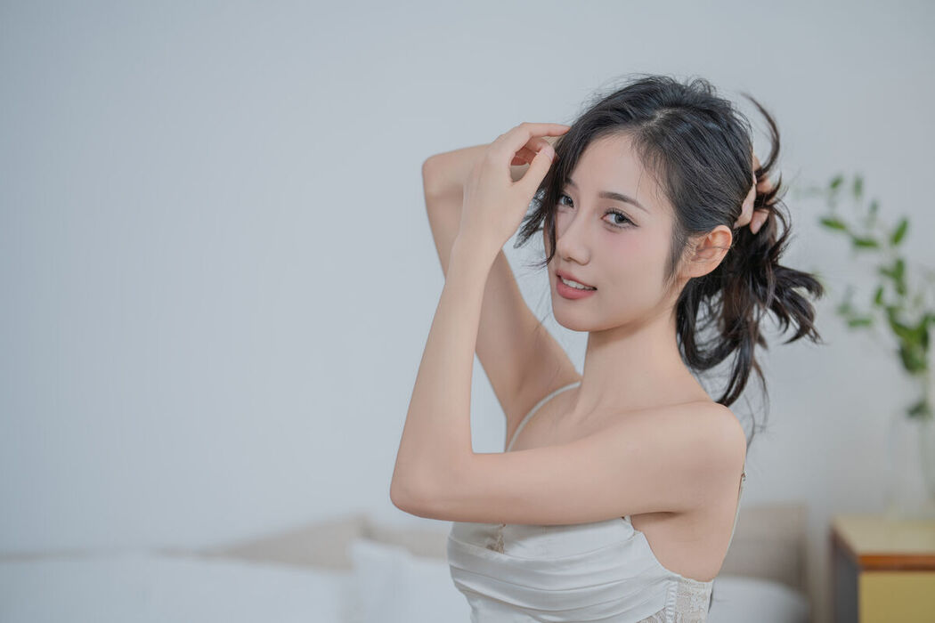 YiTuYu艺图语 Vol.8190 o1ne万 (28P)