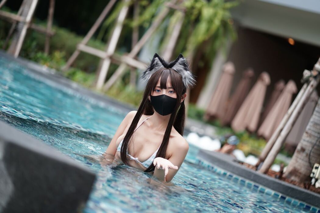 Coser@职业奶妈三水子 – 猫猫蓝白比基尼 (86P – 1V)