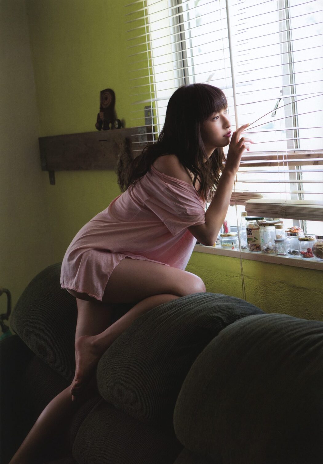 Akari Uemura 植村あかり 写真集 AKARI