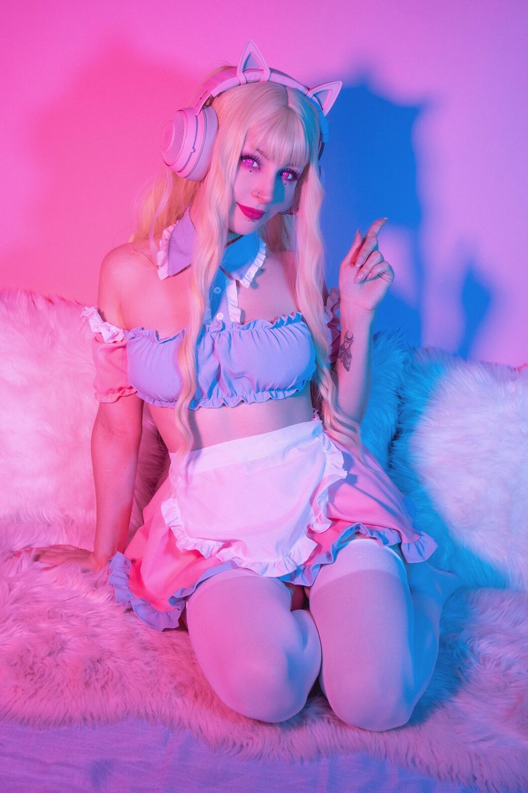 Coser@Shiro Kitsune – 粉红女仆 Pink Maid (52P)