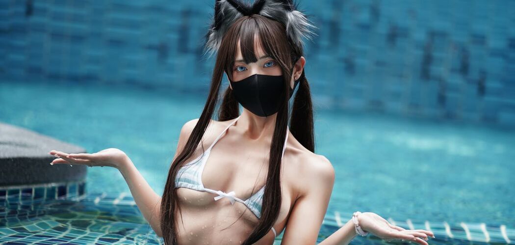 Coser@职业奶妈三水子 – 猫猫蓝白比基尼 (86P – 1V)