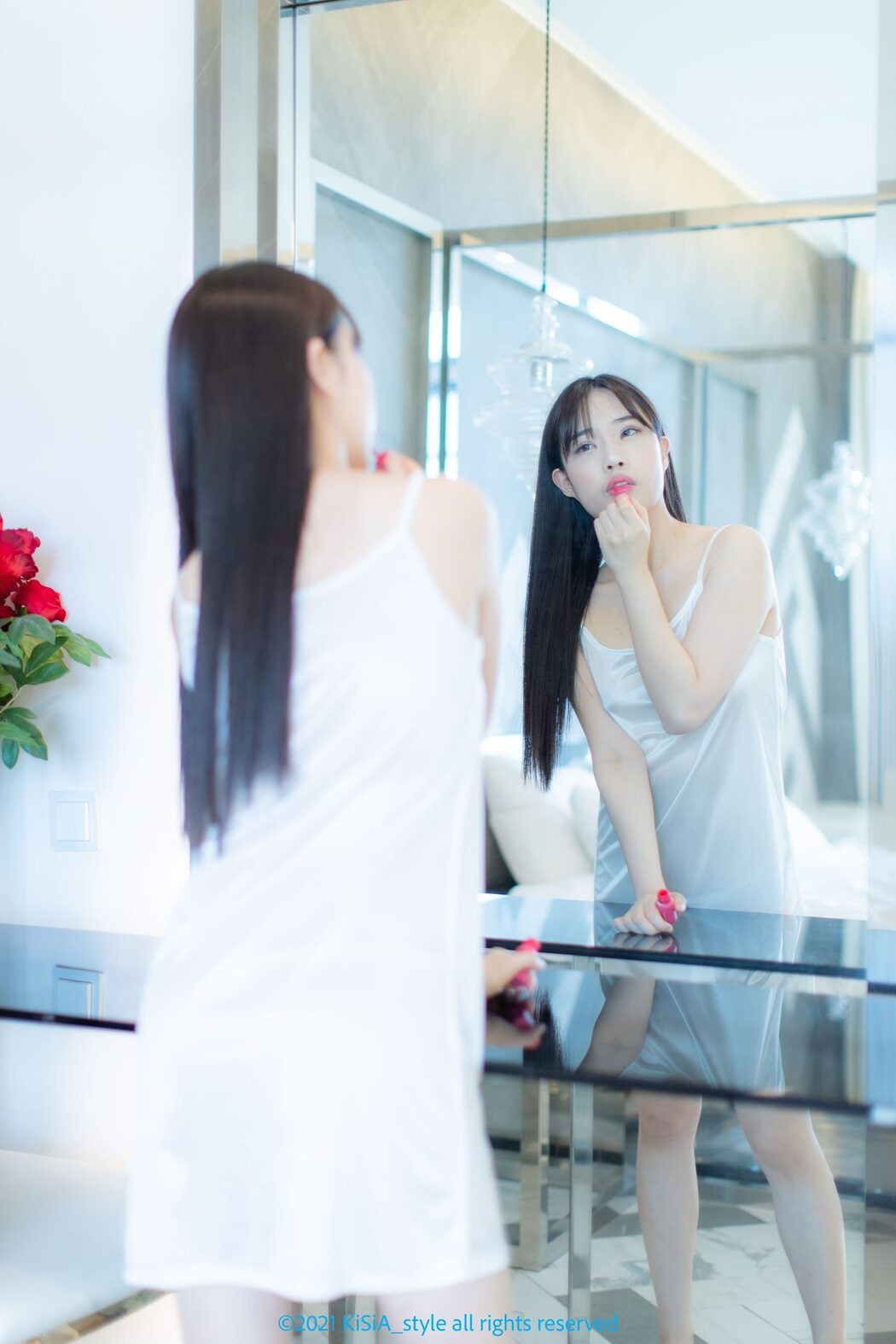 KiSiA Eunha 은하 – ft. Schoolgirl