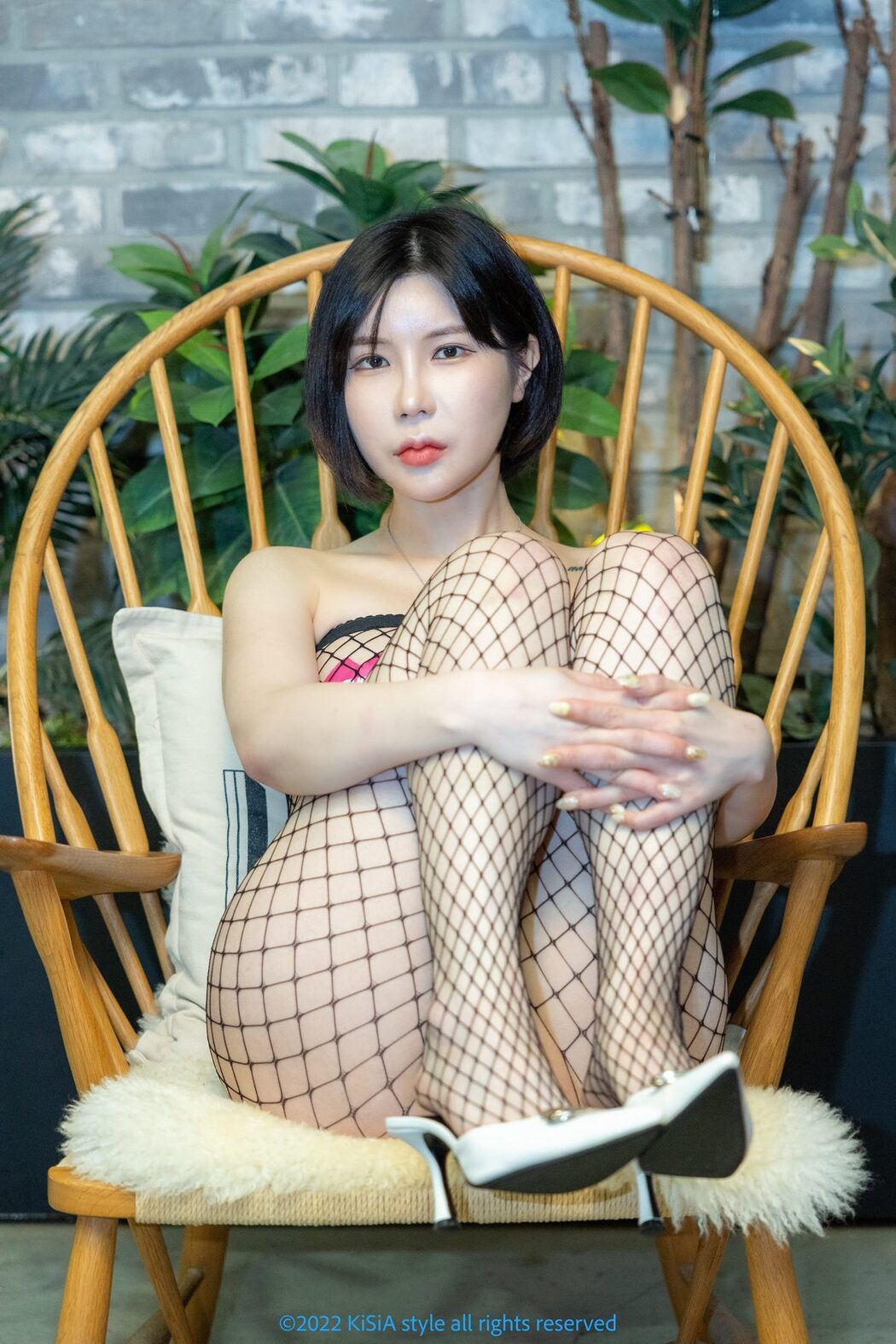 KiSiA Ahri – Vol.26 ft. Staying At A Hotel Alone