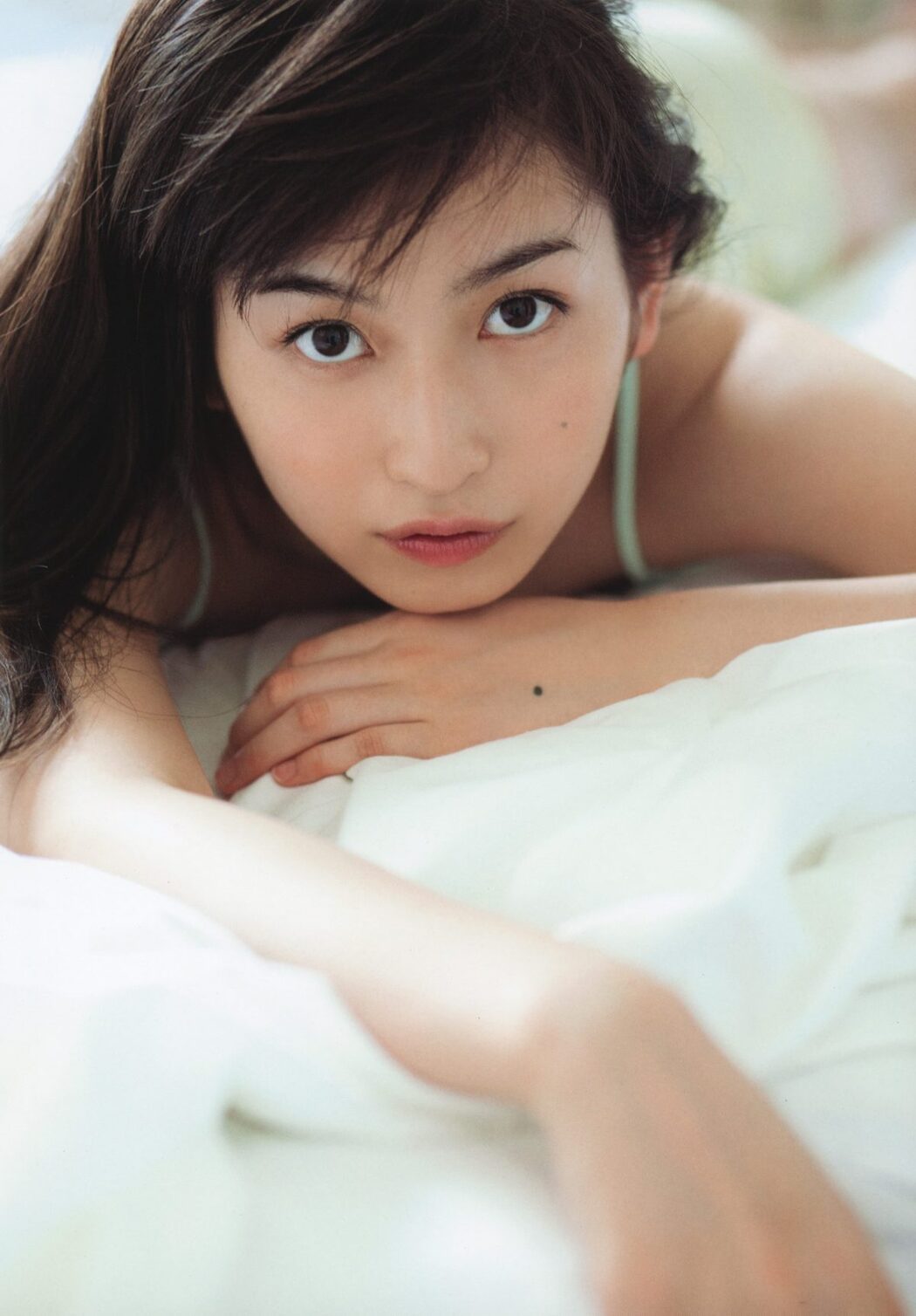 Akari Uemura 植村あかり 写真集 AKARI