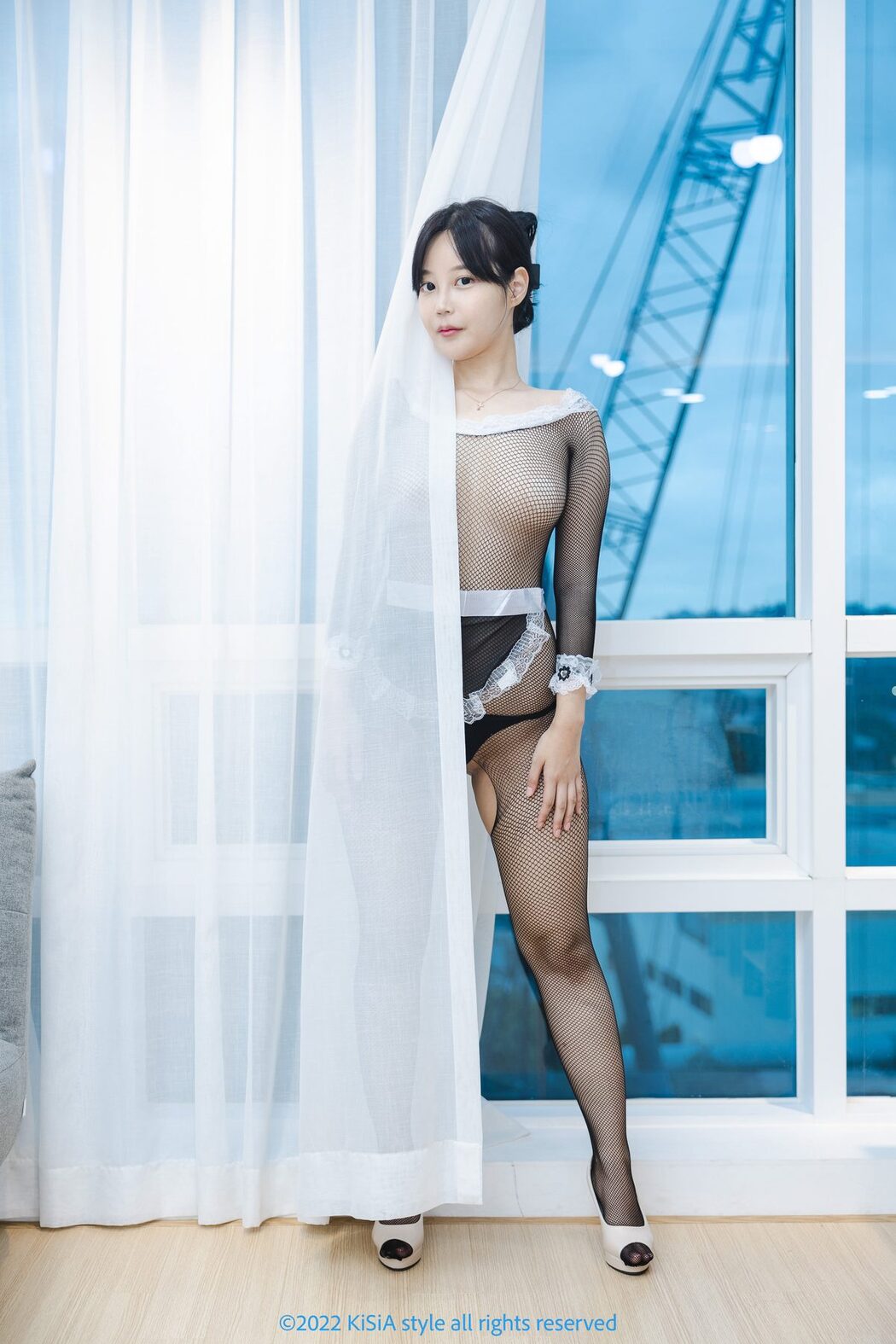 KiSiA Juyeon – ft.1 Person 4 Maids