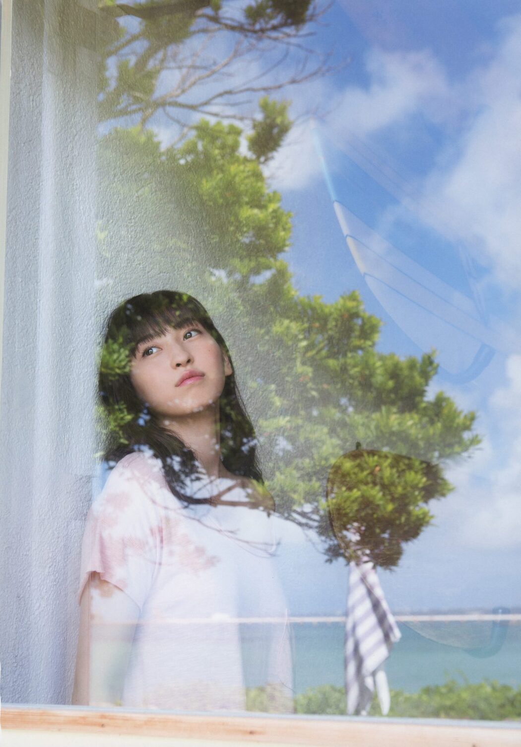 Akari Uemura 植村あかり 写真集 AKARI